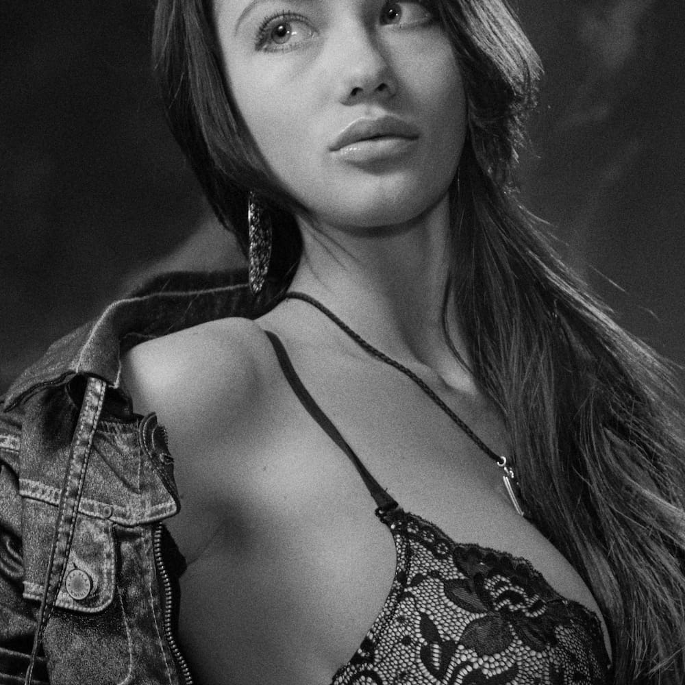 pexels krivitskiy 12718196 - CreatorTraffic.com